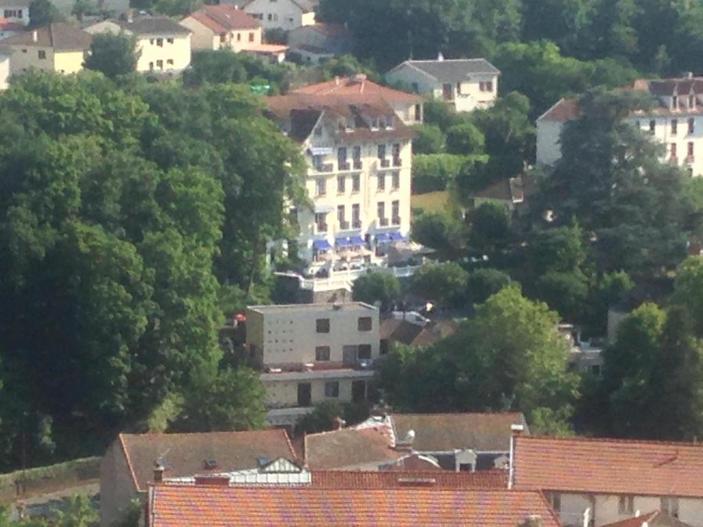 Hotel Bellevue Châtel-Guyon Exteriér fotografie