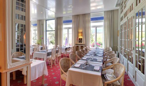 Hotel Bellevue Châtel-Guyon Exteriér fotografie